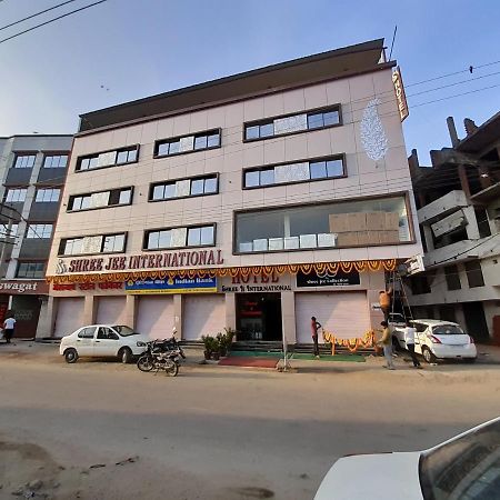ホテルShree Jee Intenational Nāthdwāra エクステリア 写真
